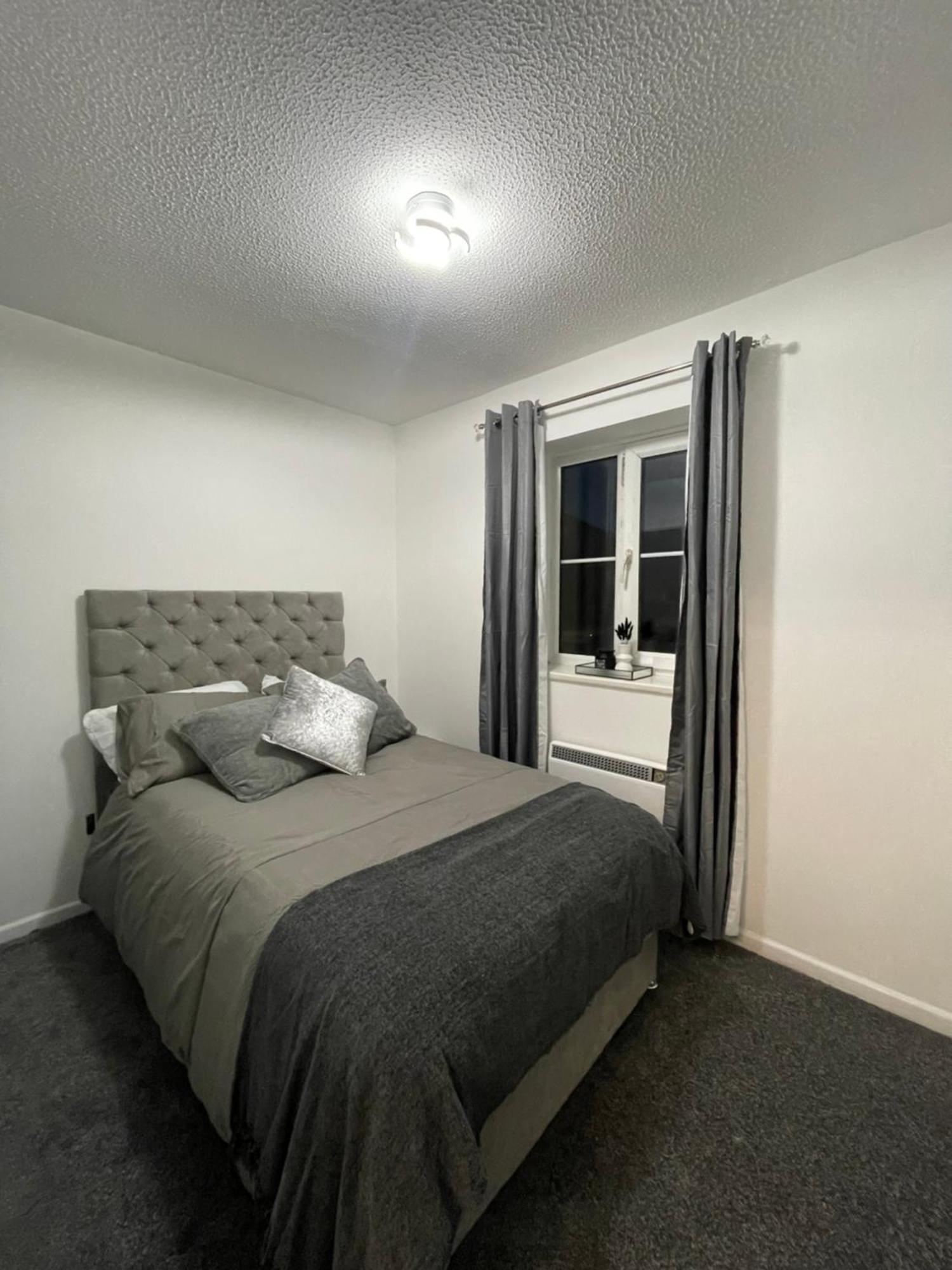 Cardiff Bay Apartment With Parking Ngoại thất bức ảnh