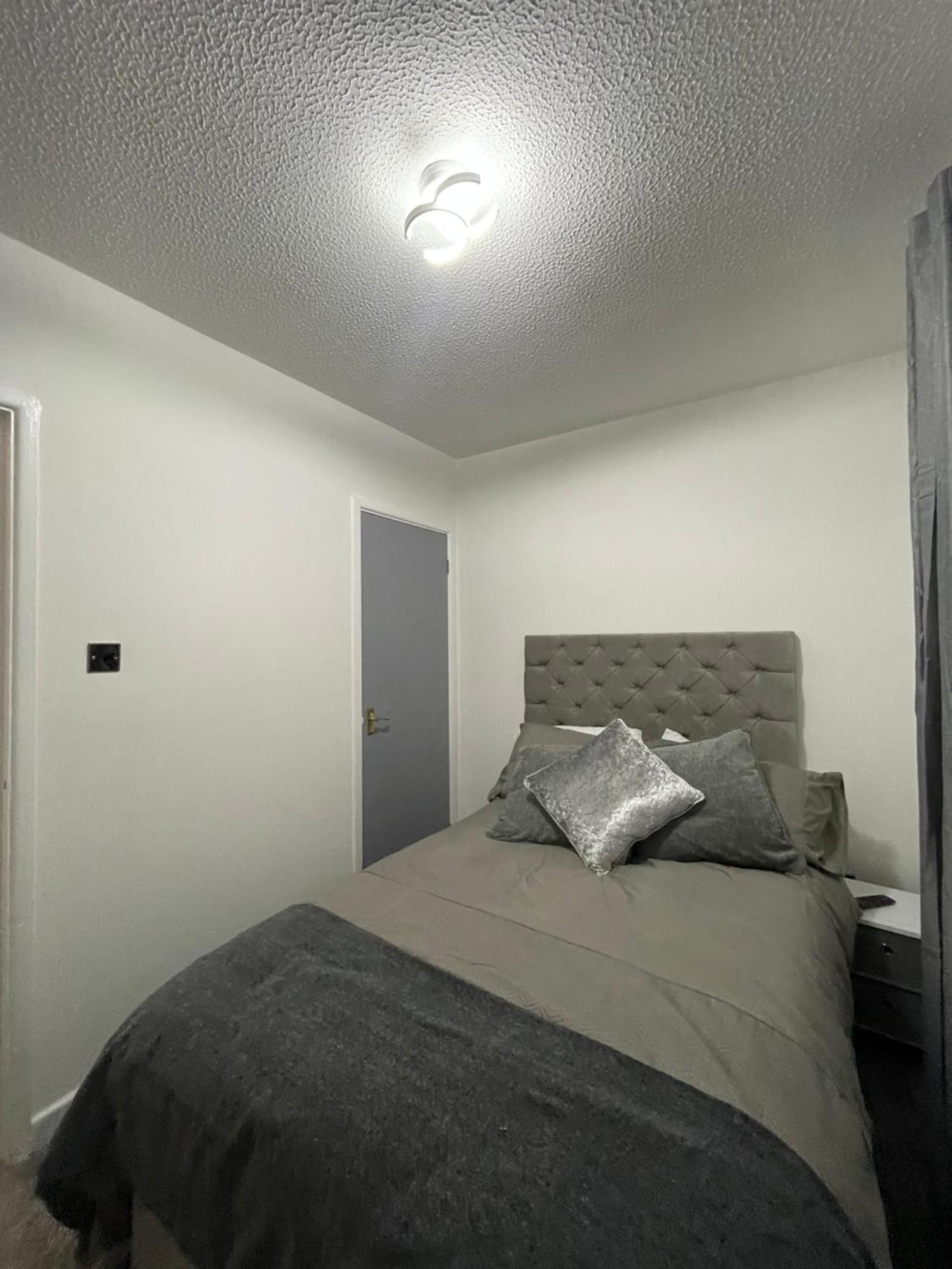 Cardiff Bay Apartment With Parking Ngoại thất bức ảnh