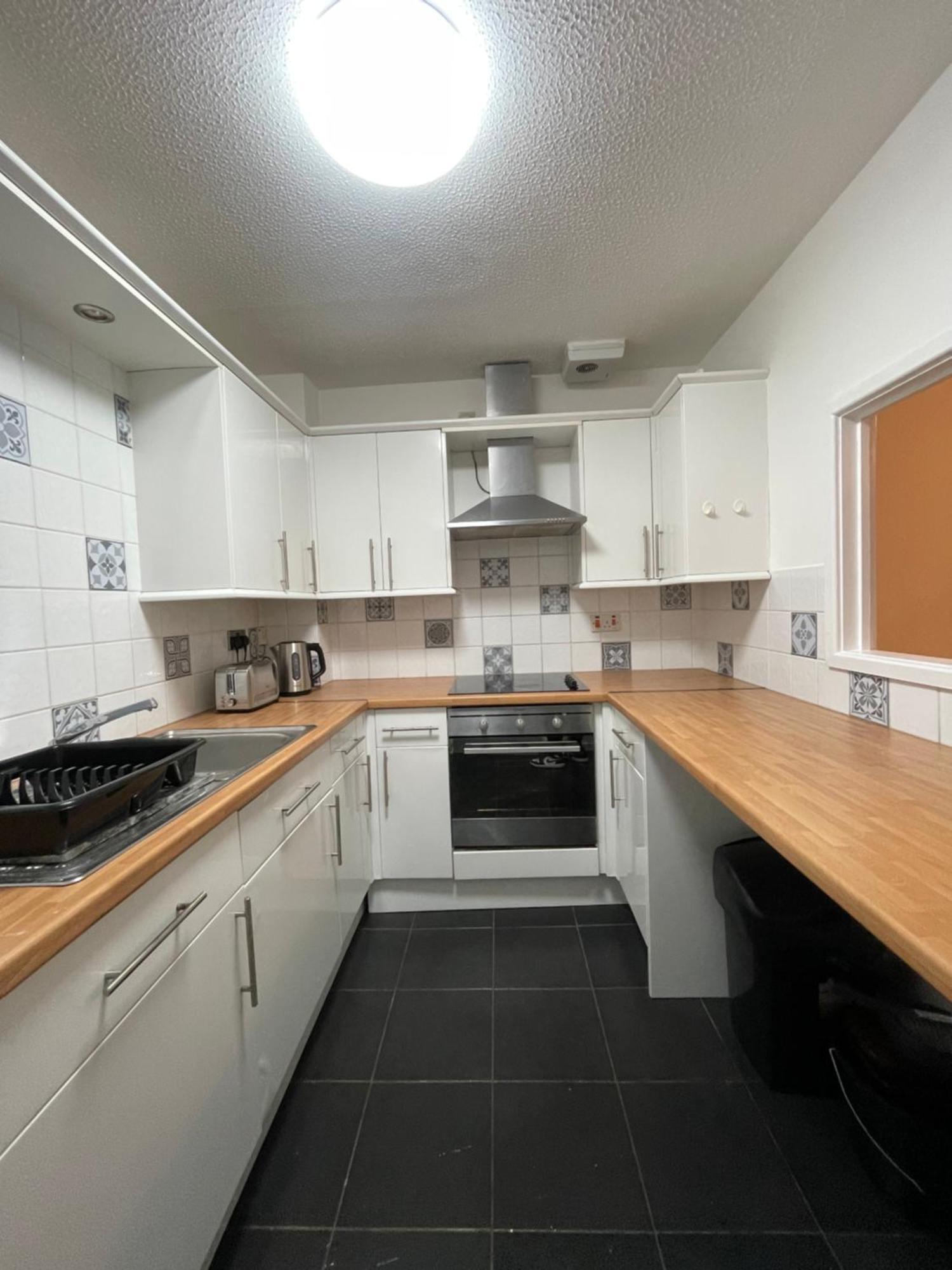 Cardiff Bay Apartment With Parking Ngoại thất bức ảnh